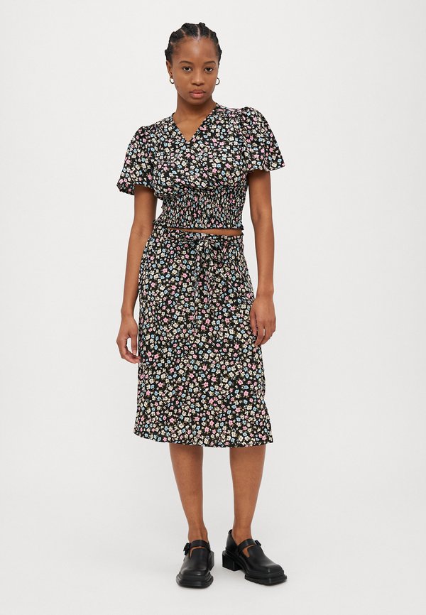 Vero Moda Petite VMPAGE CROP