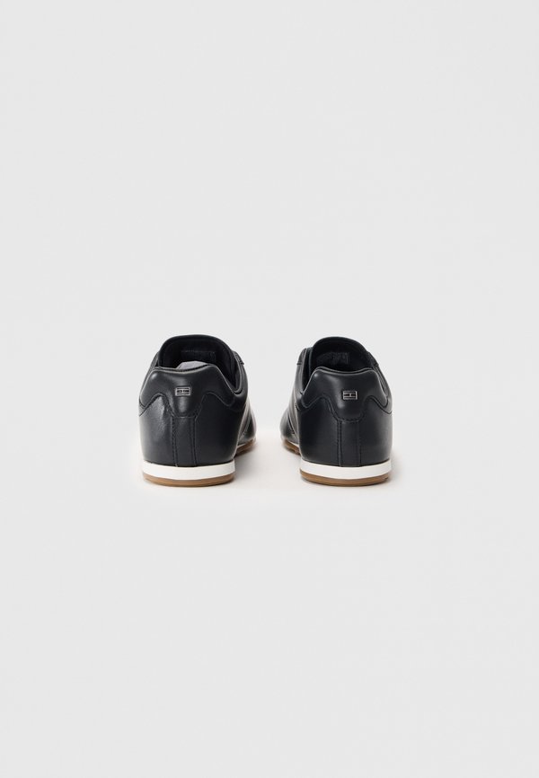 Tommy Hilfiger LOW PROFILE LOGO LEATHER TRAINERS