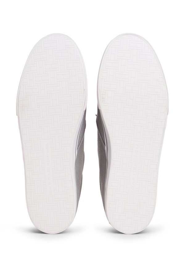 Tommy Hilfiger CANVAS SLIP-ON TRAINERS
