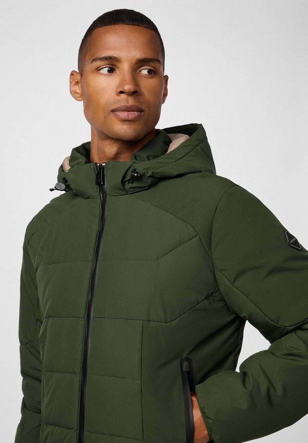 Hackett London