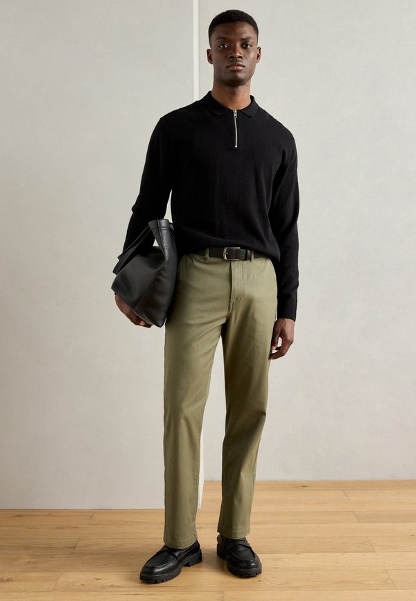 Lindbergh SUPERFLEX CHINO WITH BELT