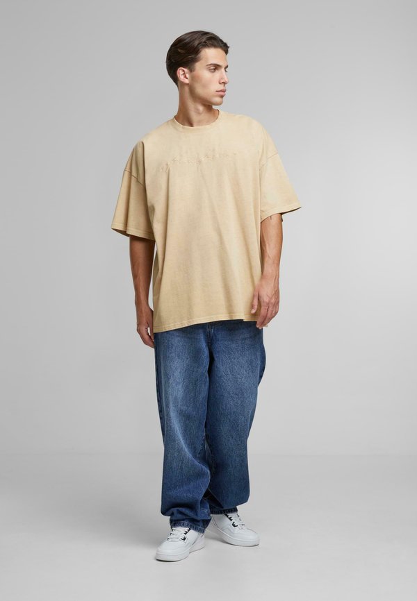 Karl Kani AUTOGRAPH HEAVY BOXY TEE