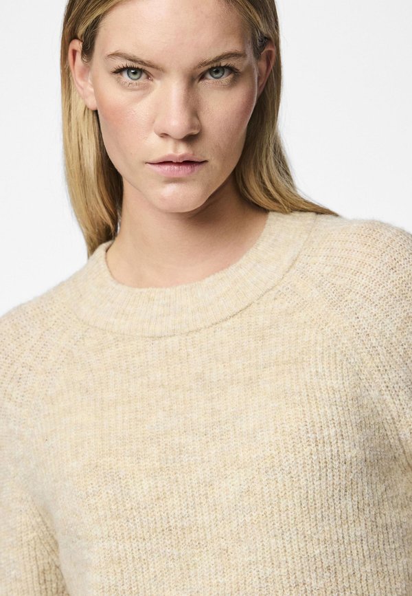 Pieces PCELLEN O-NECK