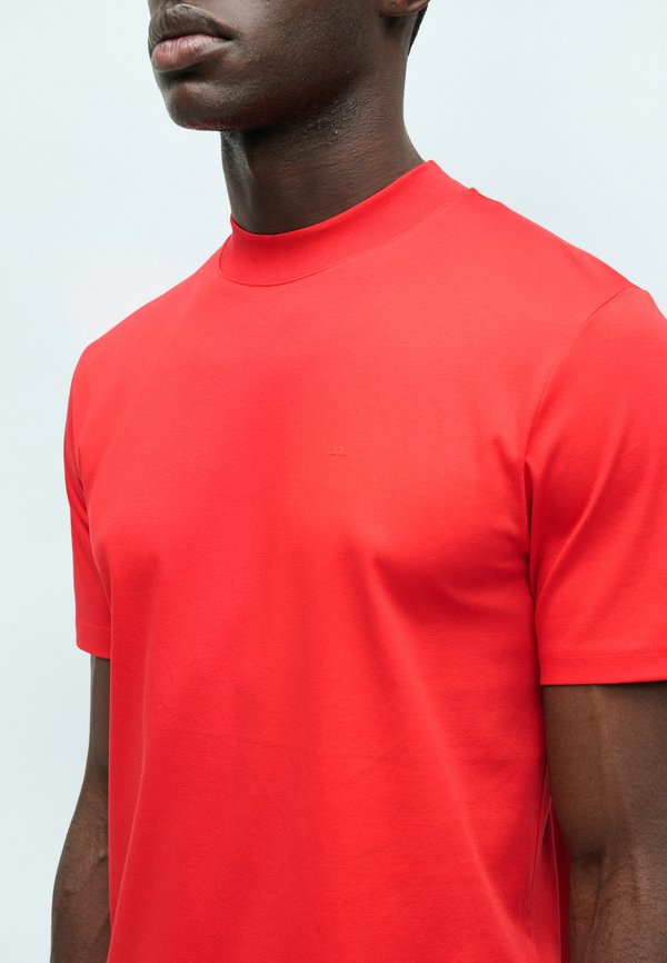 J.LINDEBERG ACE MOCK NECK