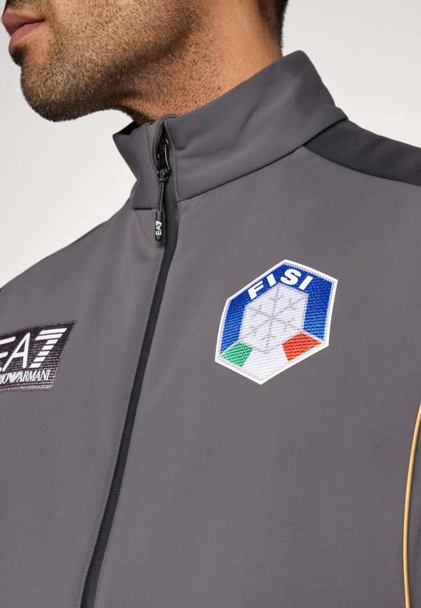 EA7 Emporio Armani