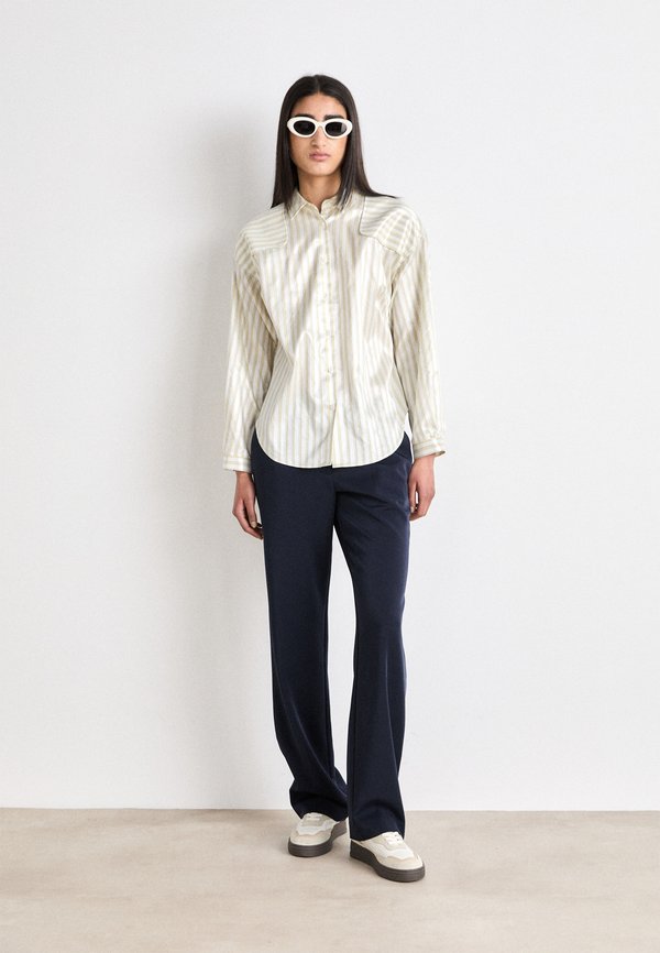 DKNY BACK PRINT
