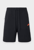 Nike Sportswear M NK TECH FLC SHORT - Shorts - black/hyper crimson
