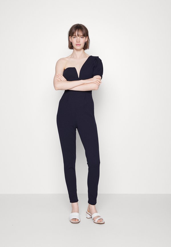 WAL G TALL HELVIA ONE SLEEVE V NECK