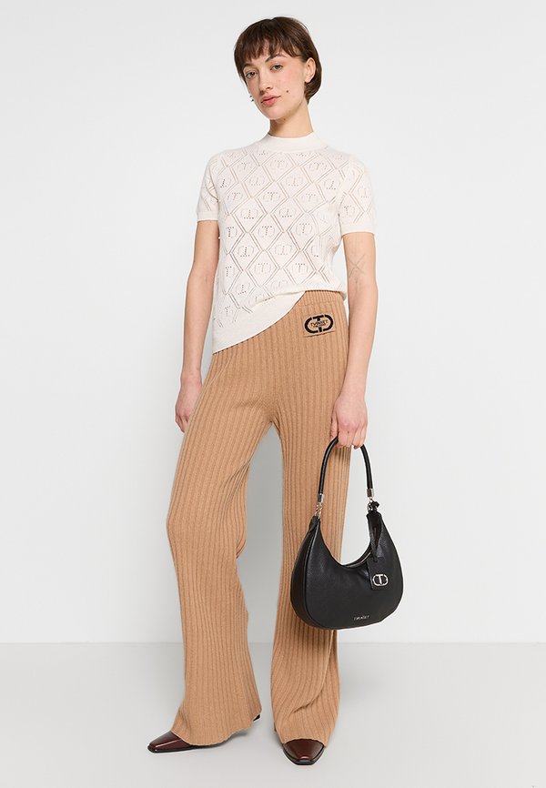 TWINSET