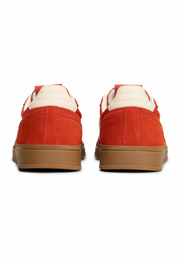 Tommy Jeans