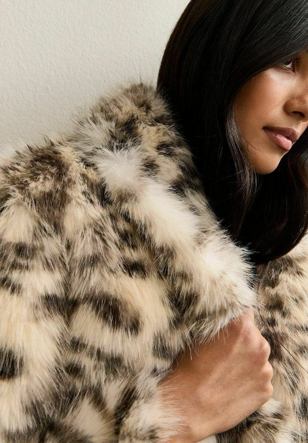 New Look ANIMAL PRINT CROPPED