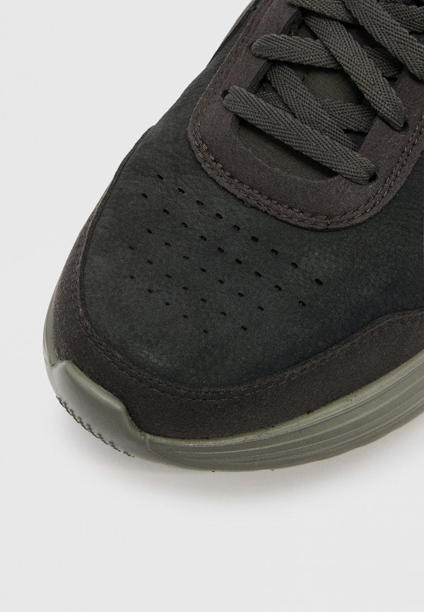 Clarks LT360