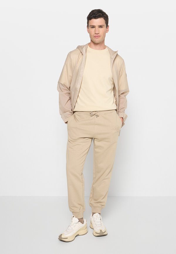GANT