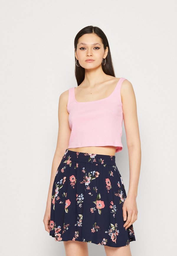 Pieces PCNUKISA CROPPED TANK