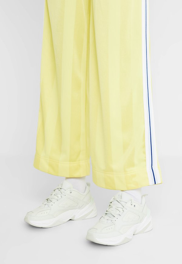 Nike Sportswear M2K TEKNO