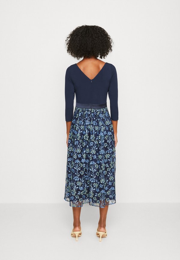 Swing DRESS MADE OF MATERIAL MIX