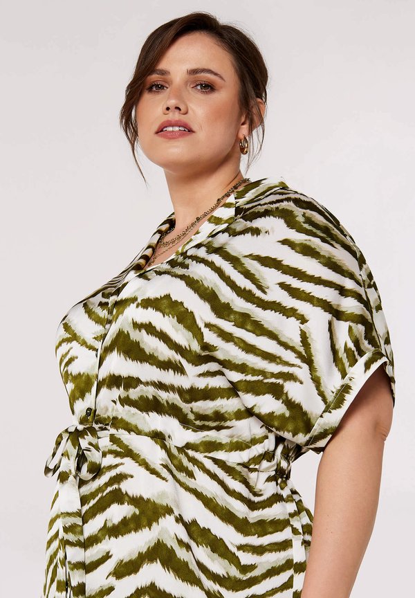 Apricot CURVE TIGER MIDI