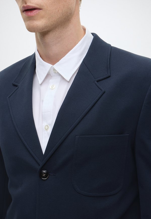 Isaac Dewhirst VINNIE JACKET
