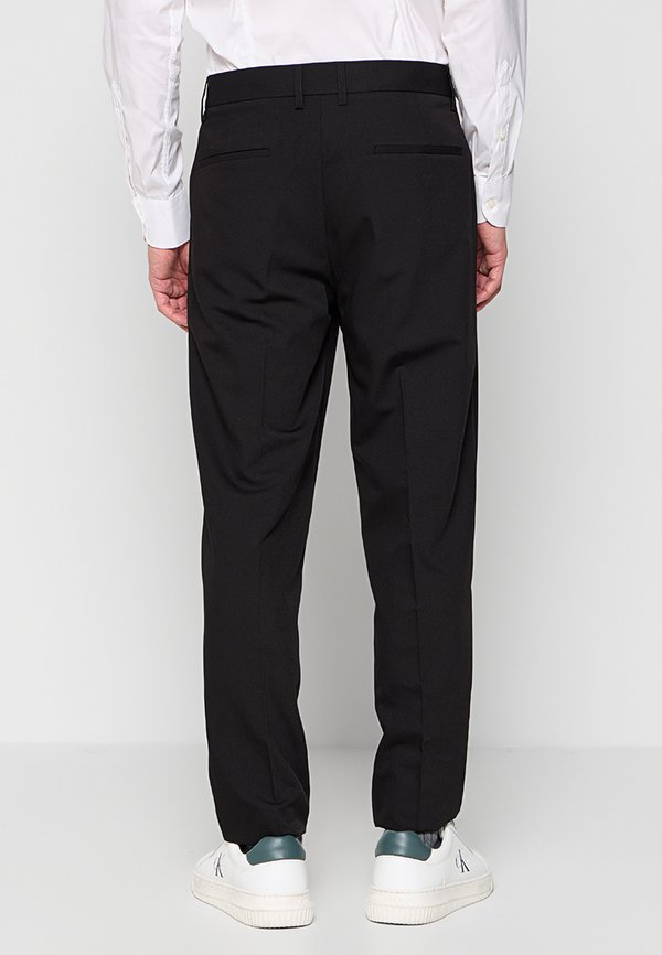 Lindbergh RELAXED FIT