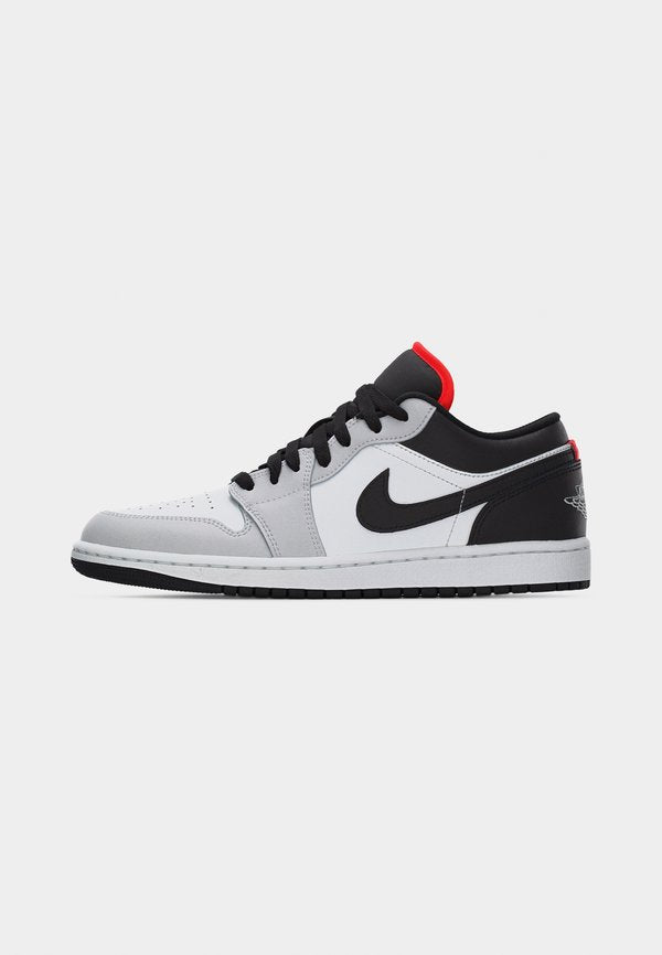 Jordan AIR JORDAN 1