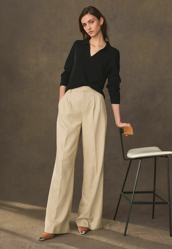 Next WIDE LEG