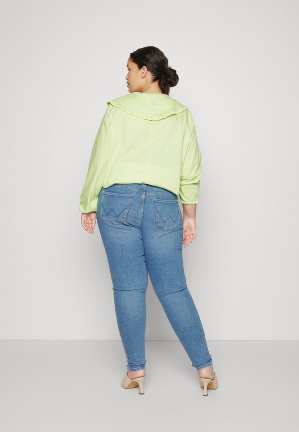 Wrangler HIGH RISE SKINNY