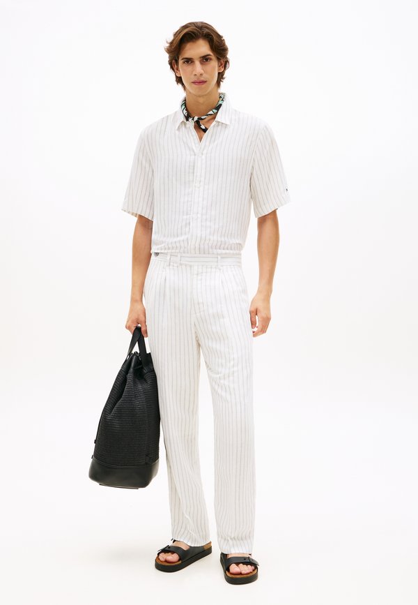 Tommy Hilfiger LINEN BLEND RELAXED TROUSERS