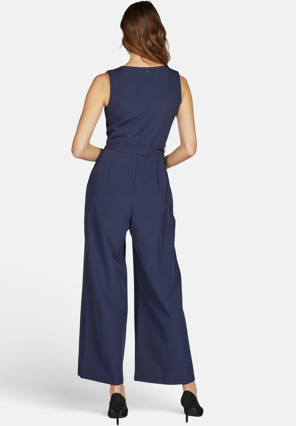 KLEO OVERALL MIT MARLENESCHHNITT