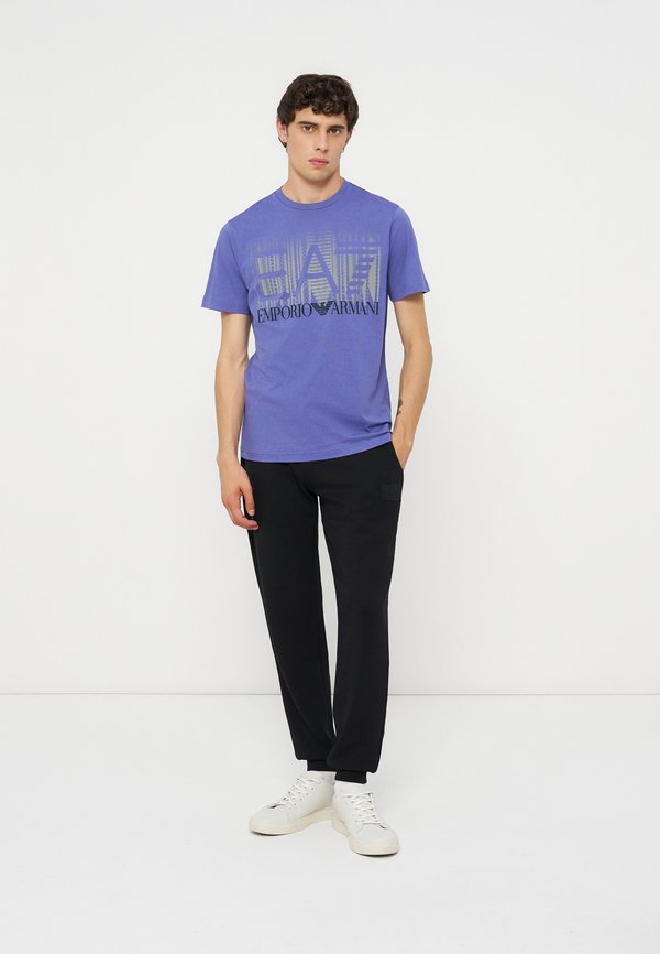 EA7 Emporio Armani