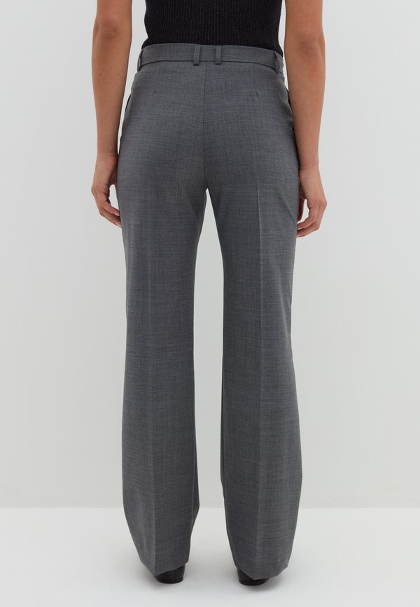 Stefanel STRAIGHT-FIT IN COOL