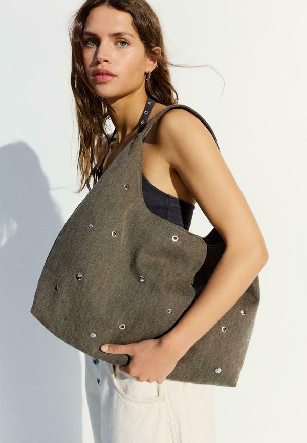 Bershka STUDDED SHOULDER BAG - Handbag - khaki