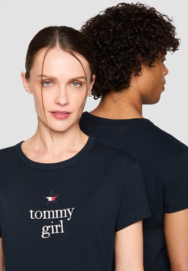 Tommy Jeans EXCLUSIVE TEE UNISEX