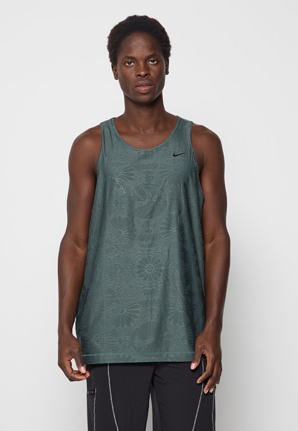 Nike Sportswear LOOSE FIT