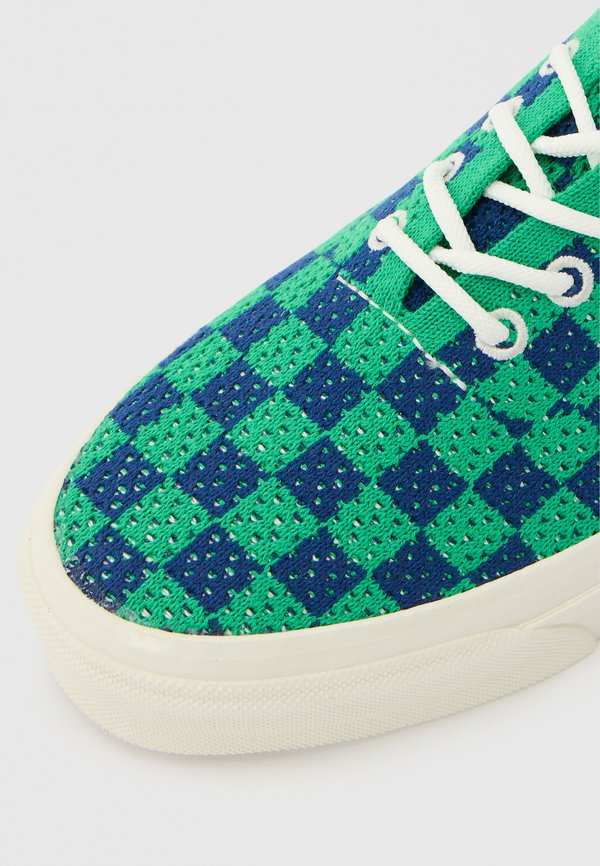 Vans PREMIUM AUTHENTIC 44 EK