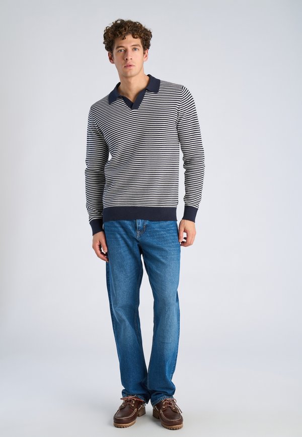 Lindbergh V-NECK