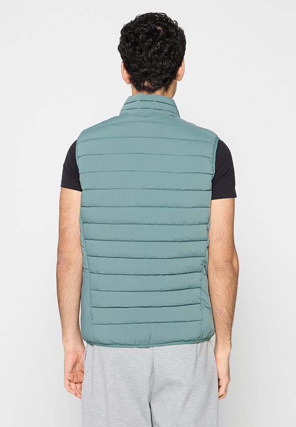Lyle & Scott STRETCH LIGHTWEIGHT QUILTED GILET