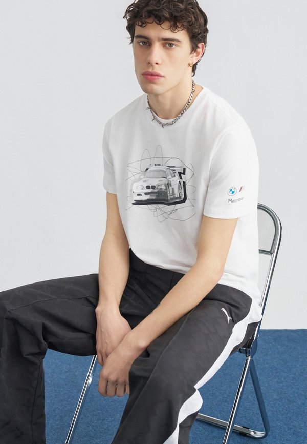 Puma BMW GRAPHIC TEE - Print T-shirt - puma white