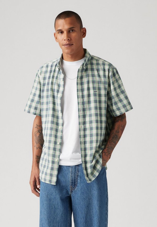 Levi's® AUTHENTIC BUTTON DOWN