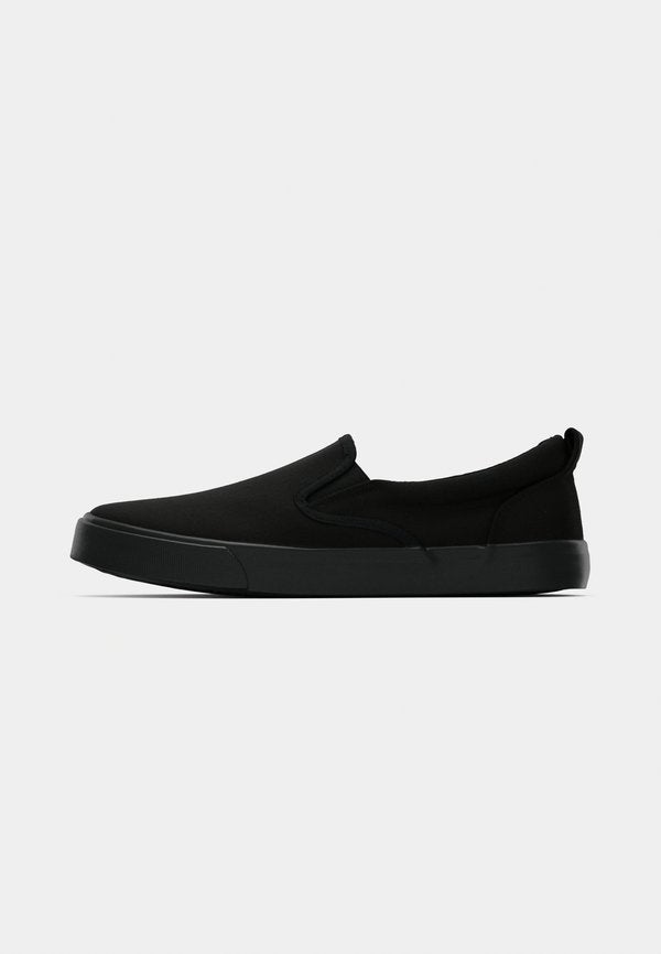 Pier One by Zalando