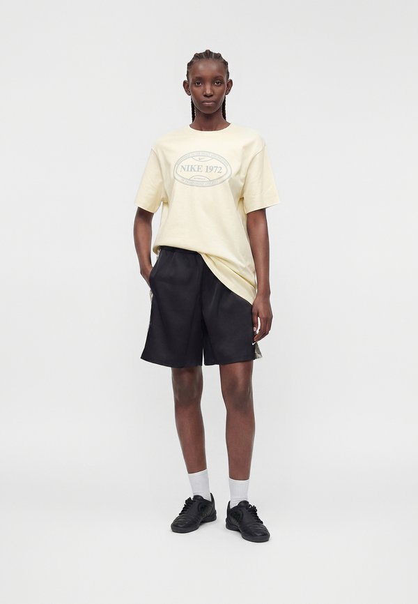 Nike Sportswear BOXY TEE