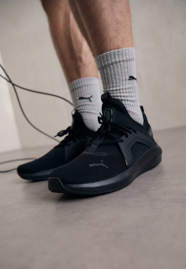 Puma SOFTRIDE ENZO 5 - Training shoe - black/cool dark gray