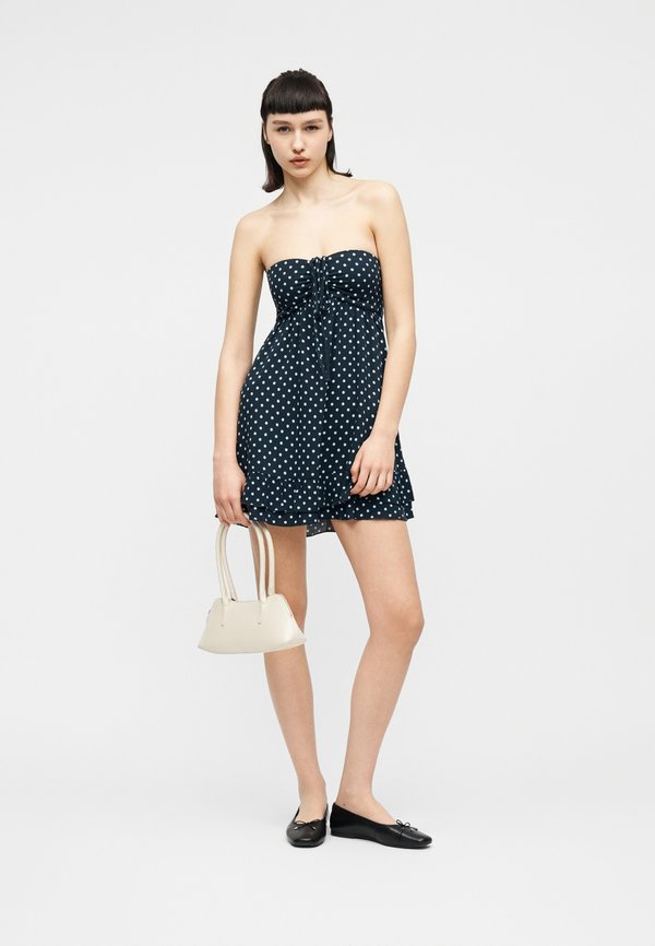 Hollister Co. STRAPLESS RUFFLE BABYDOLL MINI