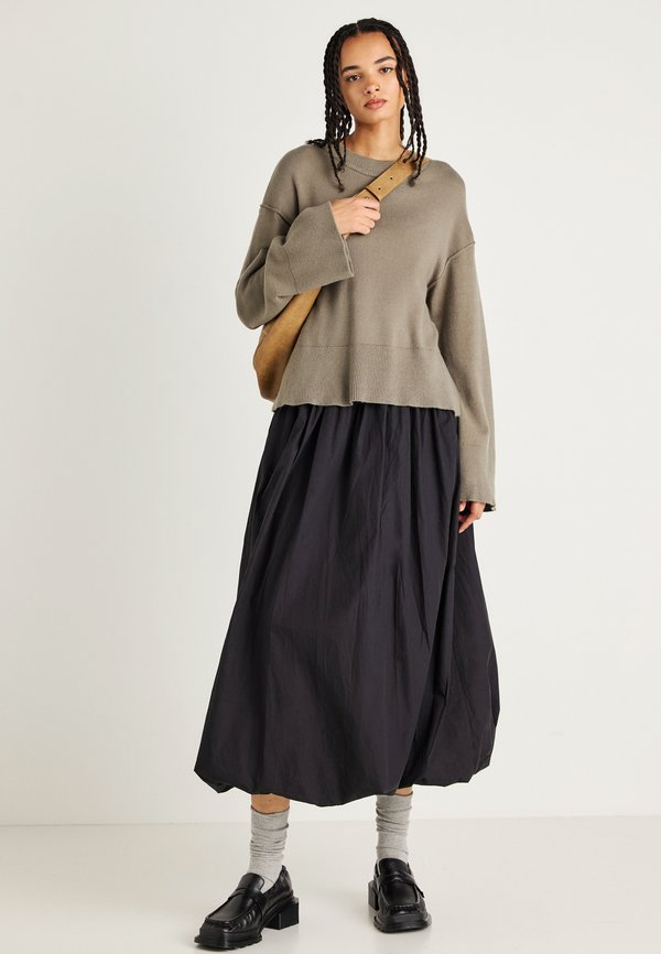 Gina Tricot SWEATER