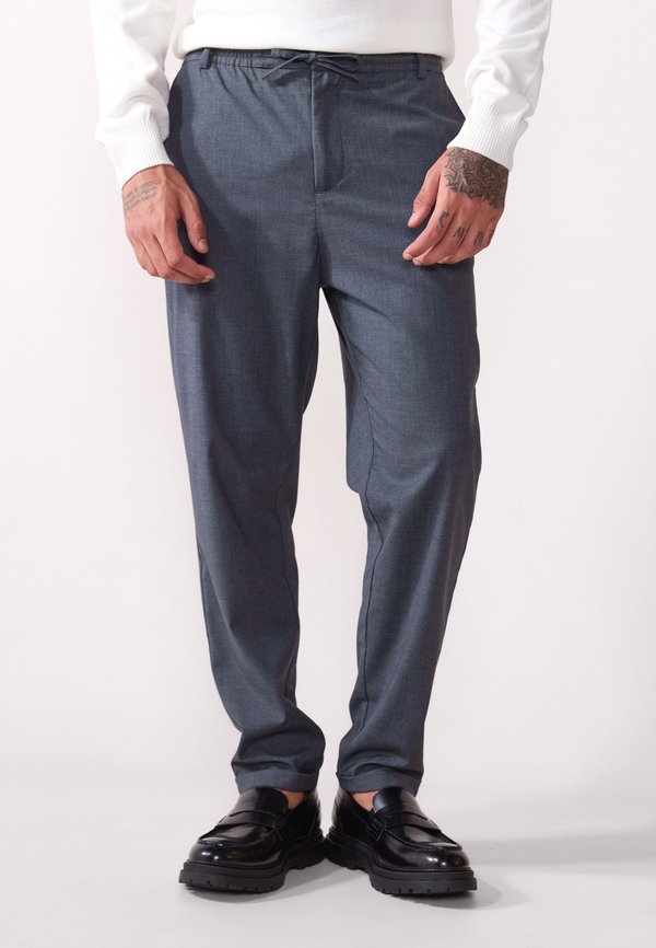 Pier One by Zalando