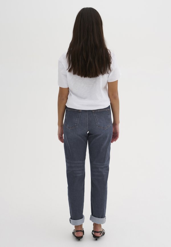 My Essential Wardrobe MWStraight