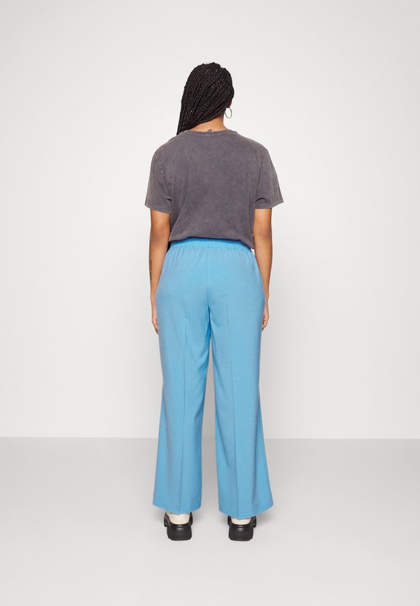 Vero Moda Curve VMSADIASUI WIDE SOLID PANT