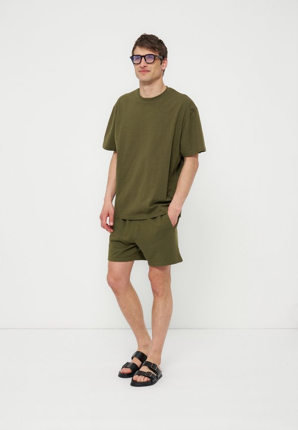 Pier One by Zalando SET