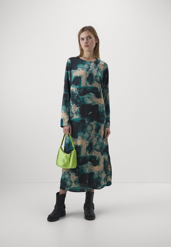 Pieces PCKATRINE O NECK MIDI DRESS
