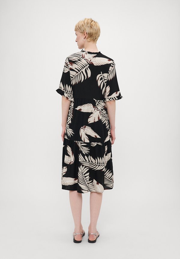 Vero Moda Tall VMEASY 2/4 CALF DRESS
