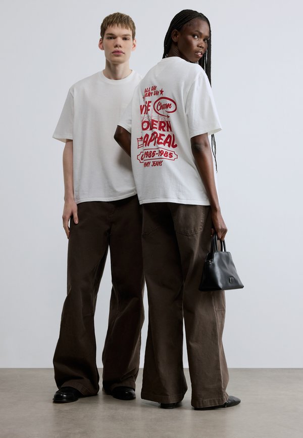 Tommy Jeans 90S GRAFFITI POCKET UNISEX